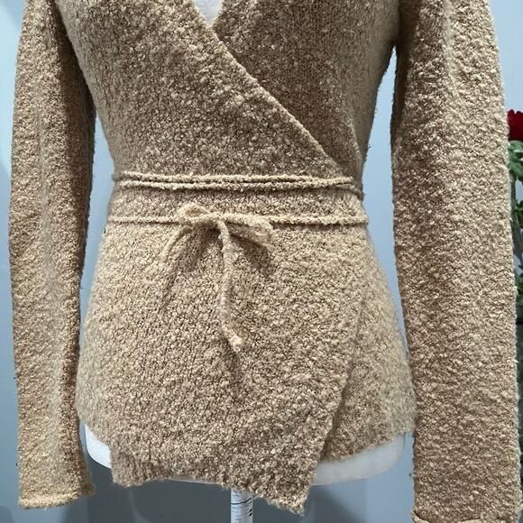 NEW Moda Intl Wool Chenille Wrap Tie Fitted Acrylic Plunge Neck Sweater S NWOT - Picture 12 of 16